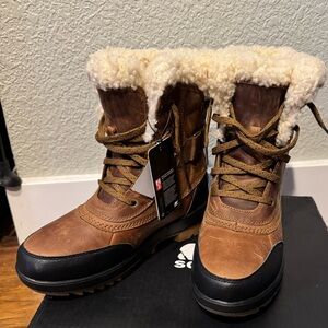 Sorel Tivoli Parc Winter Boots size 7.5